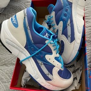 Saucony Aya